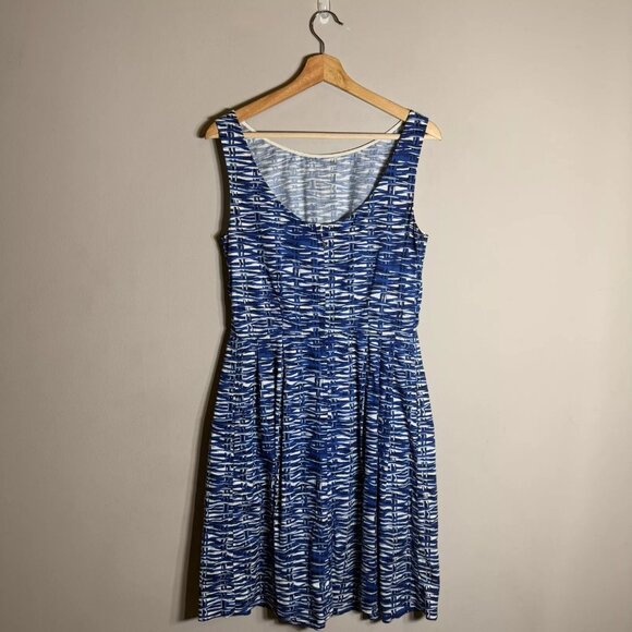 Kate Spade Sonja Striped Dress Women's 8 Blue White Fit & Flare Pleated Pockets - Picture 2 of 10